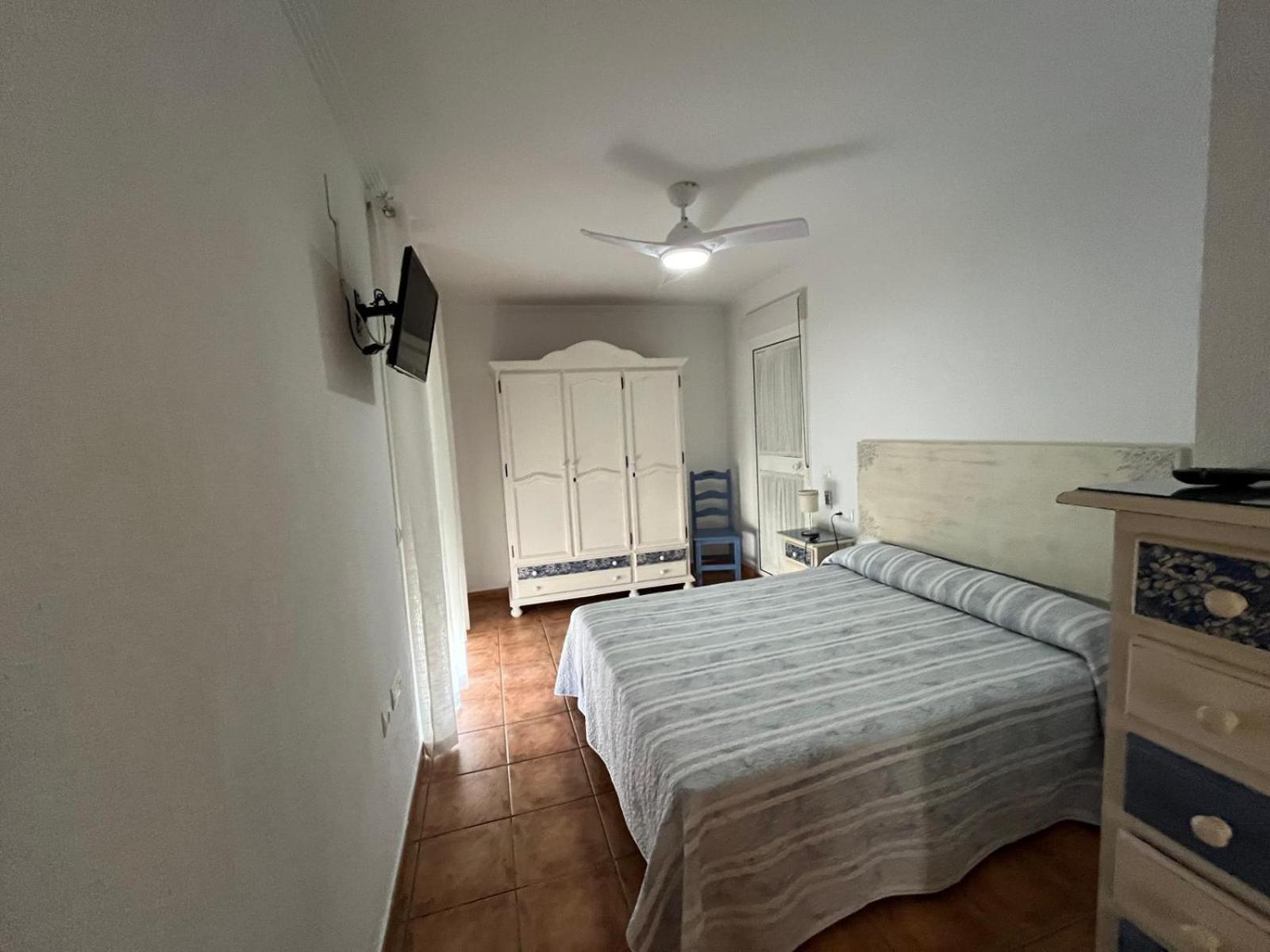Apartamentos Turisticos Paraiso Andaluz 이슬라크리스티나 외부 사진