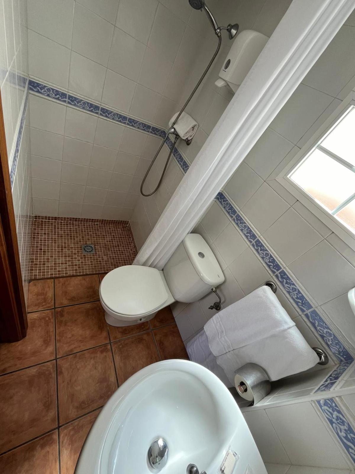 Apartamentos Turisticos Paraiso Andaluz 이슬라크리스티나 외부 사진